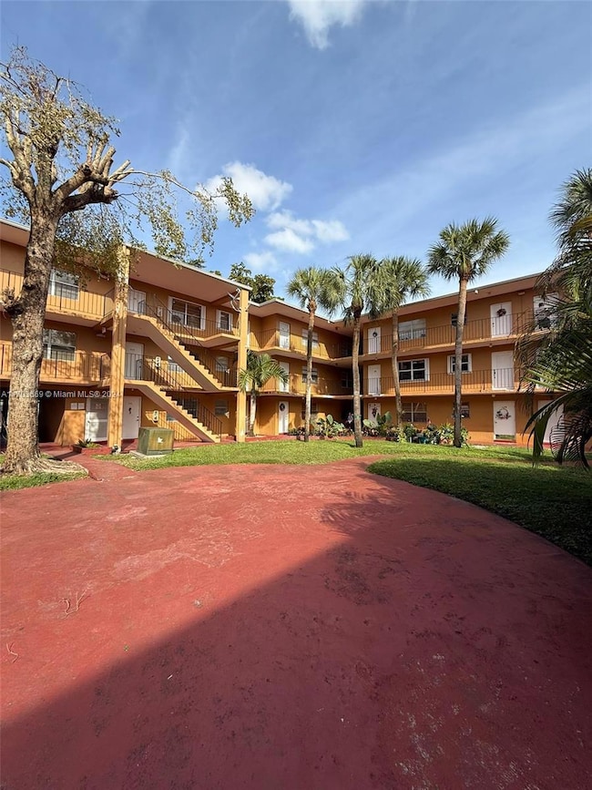 Kensington Club unit 218B, Hialeah, FL 33012 - photo 2