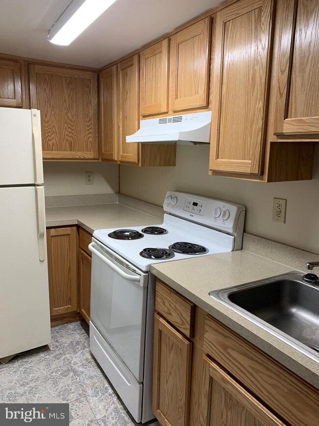 600 28 A & B Grant Rd, Folcroft, PA 19032 - photo 6