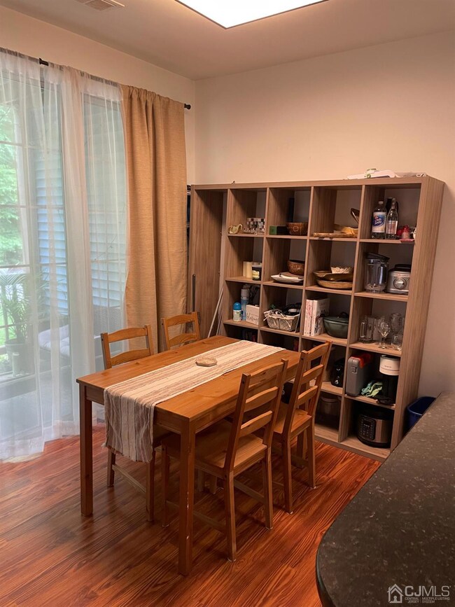 5071 Beech Ct, Monmouth Junction, NJ 08852 - photo 4