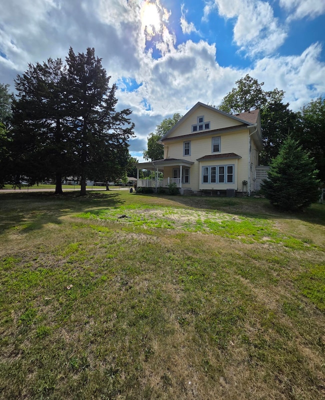 922 University Blvd, Mitchell, SD 57301 - photo 3