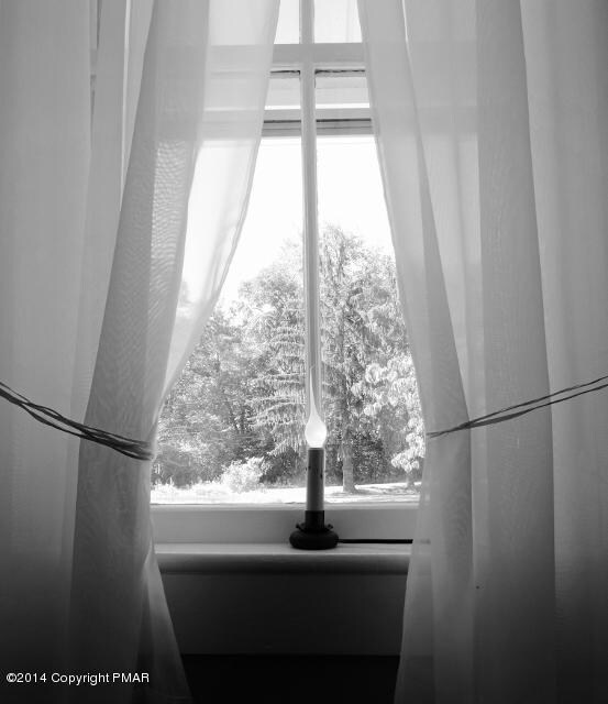 561 Shooktown Rd, Bangor, PA 18013 - photo 6