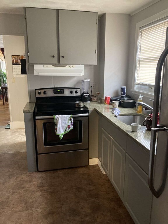 305 Princeton St, Boston, MA 02128 - photo 7