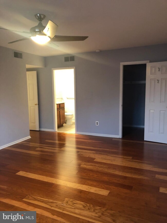 102 Llanfair Rd unit 2-3, Ardmore, PA 19003 - photo 4