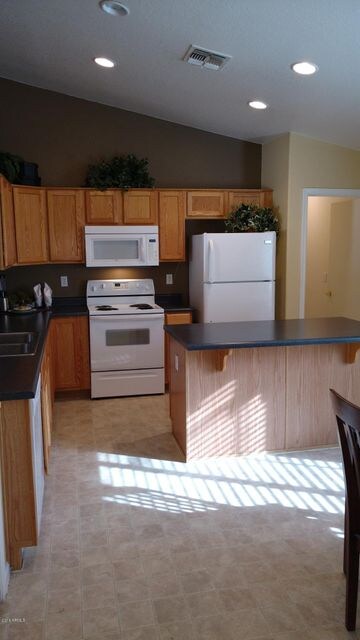 Kitchen enrty