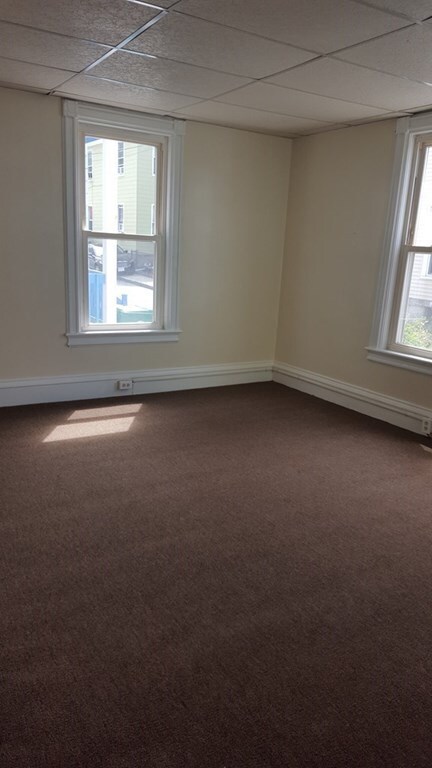 11 Shedd St, Lowell, MA 01850 - photo 6