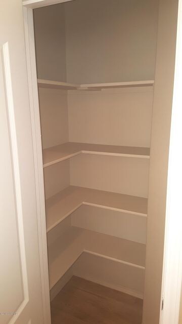 006 Pantry