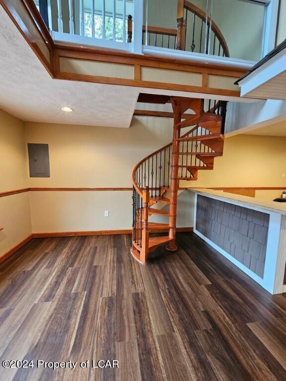 spiral to mezzanine