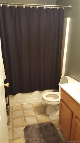 Upstairs Guest Full Bathroom