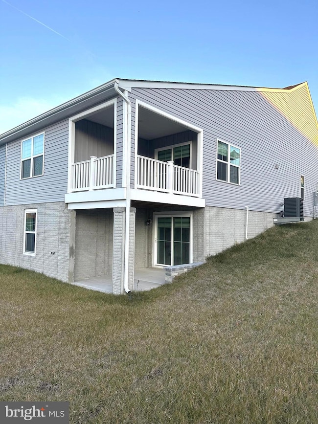 117 Dunster St, Martinsburg, WV 25405 - photo 2