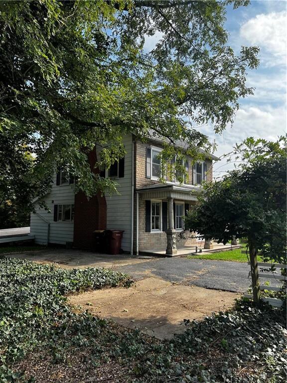 5505 2nd St, Whitehall, PA 18052 - photo 2