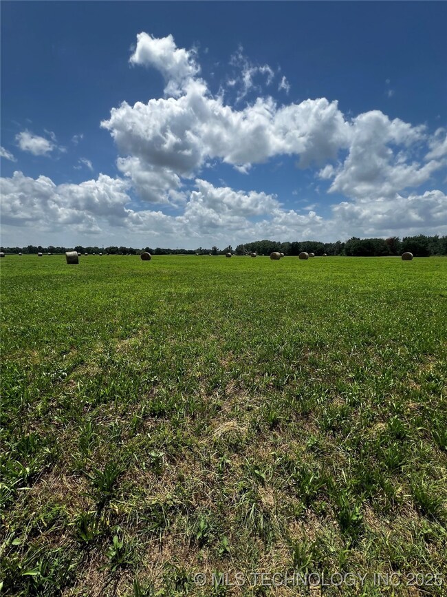 10125 N West 20th St, Wagoner, OK 74467 - photo 5