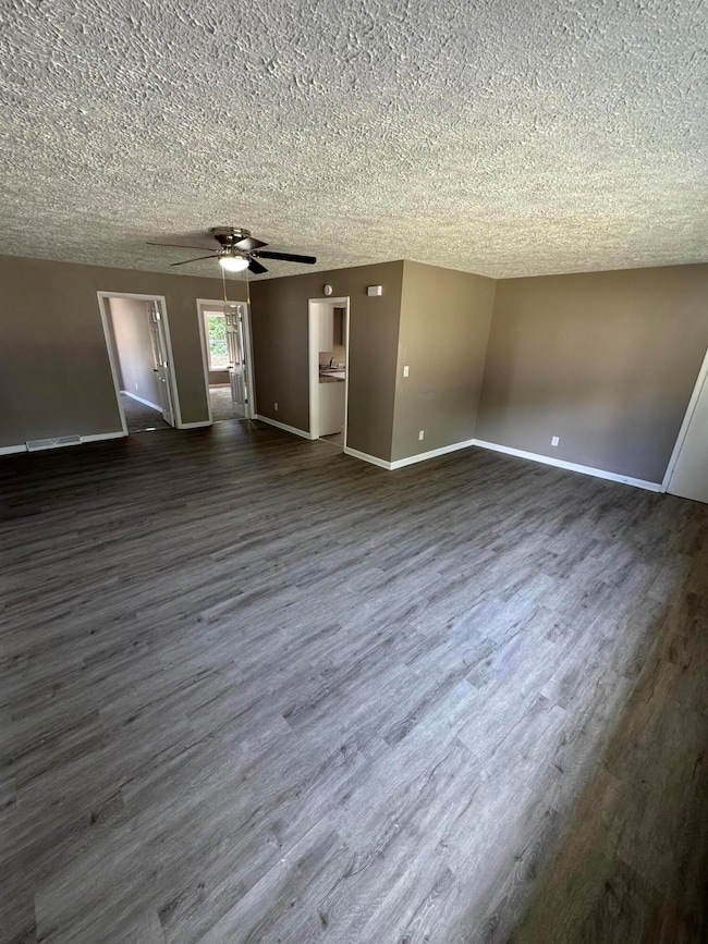 614 W Kerr St, Springfield, MO 65803 - photo 6