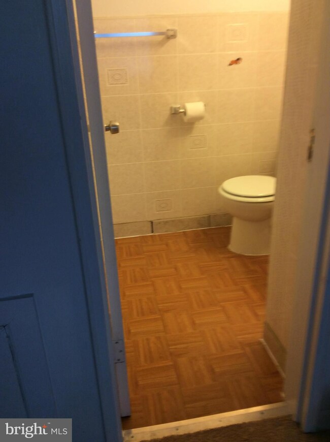 7302 18th Ave unit 205, Hyattsville, MD 20783 - photo 5