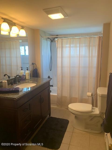 713 Dunmore St, Throop, PA 18512 - photo 6