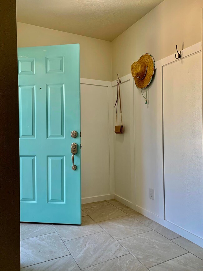 880 Mckinley Way, Saint George, UT 84790 - photo 3