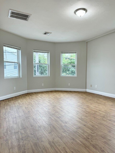 345 Willard Ave, Providence, RI 02907 - photo 2
