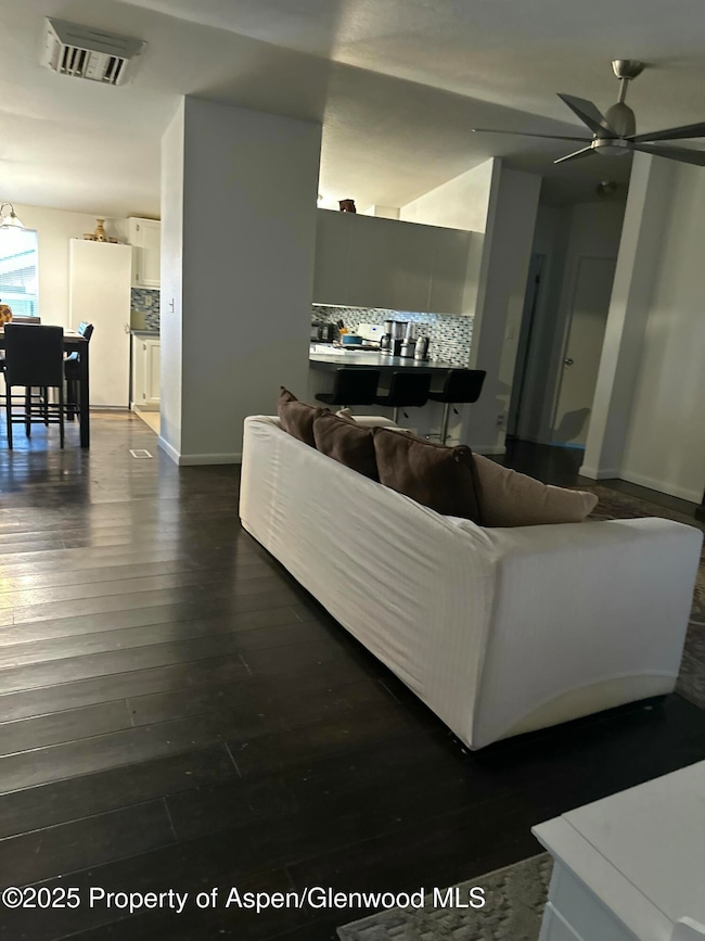 77941164626__2129EF4B-917F-4DCF-9E9C-287