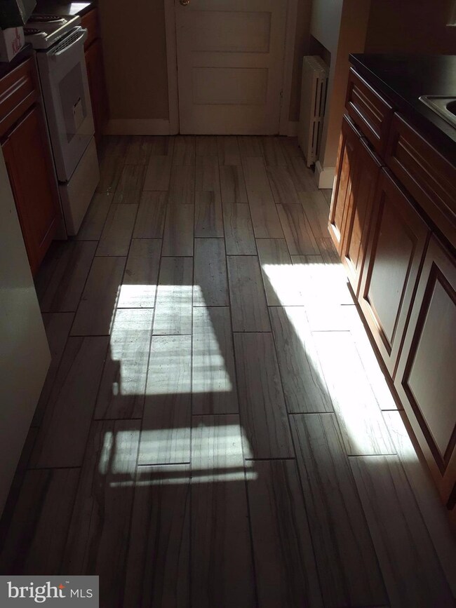 4731 Dartford Ave, Baltimore, MD 21229 - photo 7