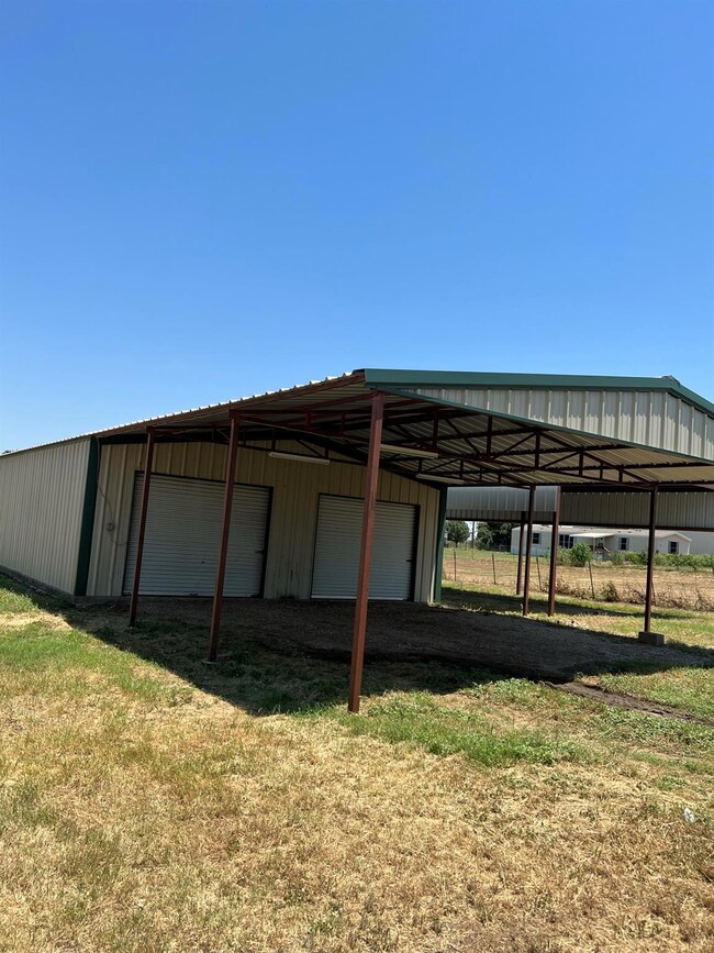 198 Rhoades Ln, Springtown, TX 76082 - photo 7