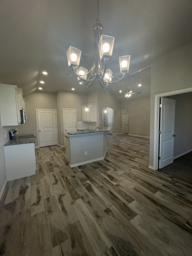 3328 Arrow Creek Dr, Granbury, TX 76049 - photo 5