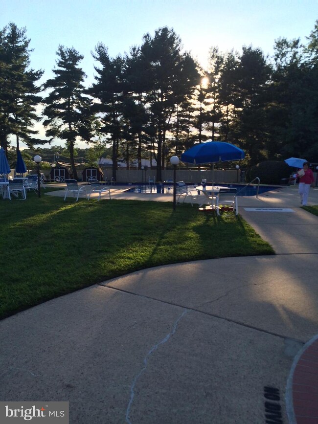 1475 Mount Holly Rd unit L6, Beverly, NJ 08010 - photo 2