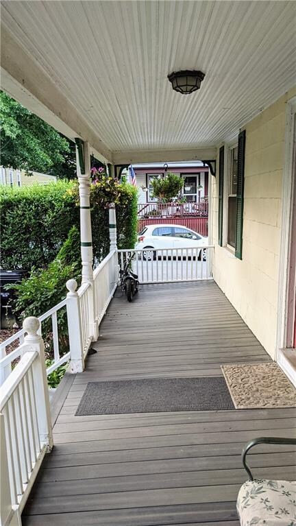 90 Gibbs Ave unit 4, Newport, RI 02840 - photo 4