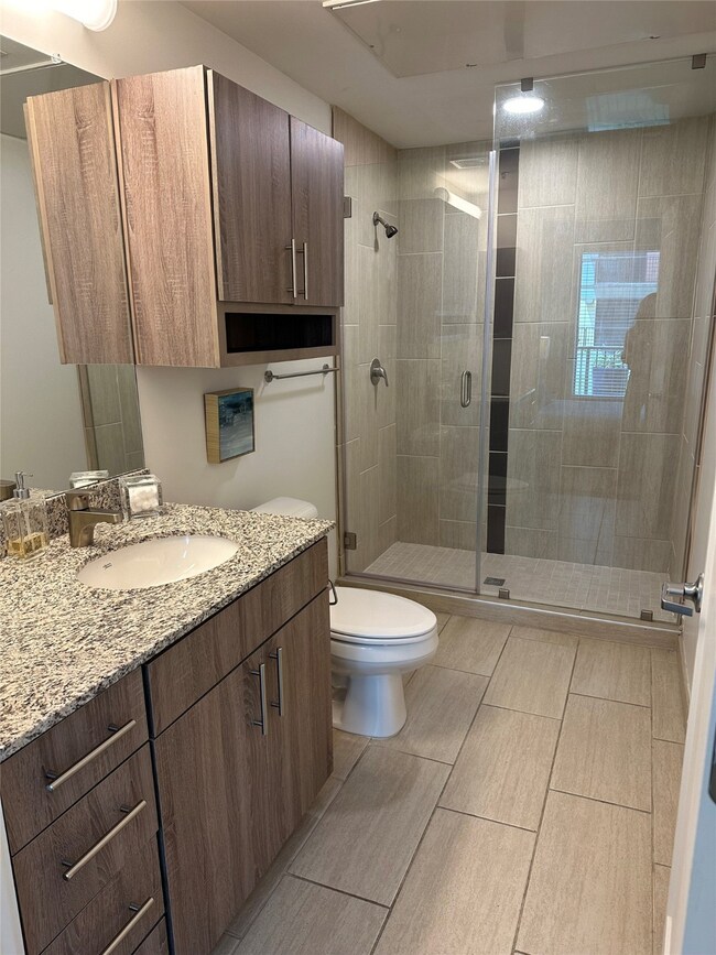 3550 Main St unit 4415, Houston, TX 77002 - photo 5