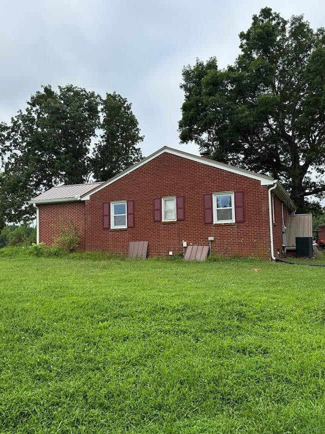 9891 Baskerville Rd, Baskerville, VA 23915 - photo 4