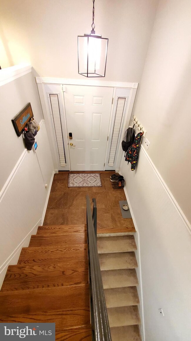 135 N Hunter Forge Rd, Newark, DE 19713 - photo 2