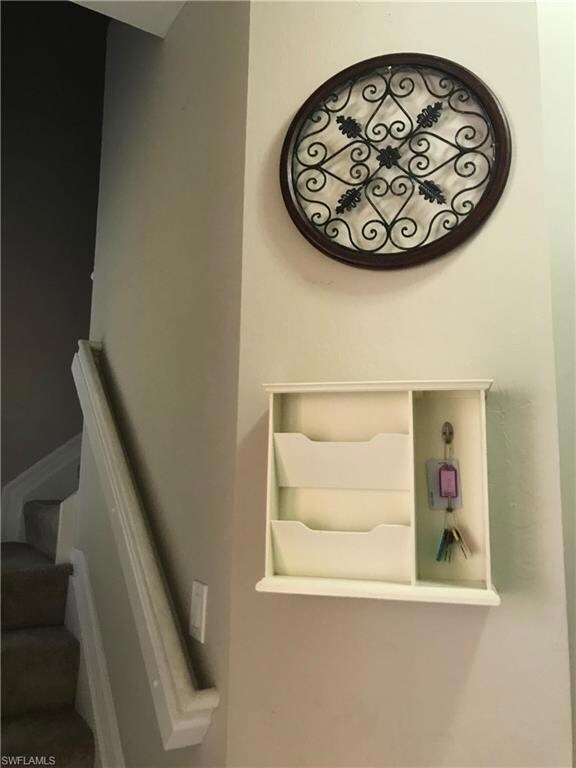 Mail/Stairs