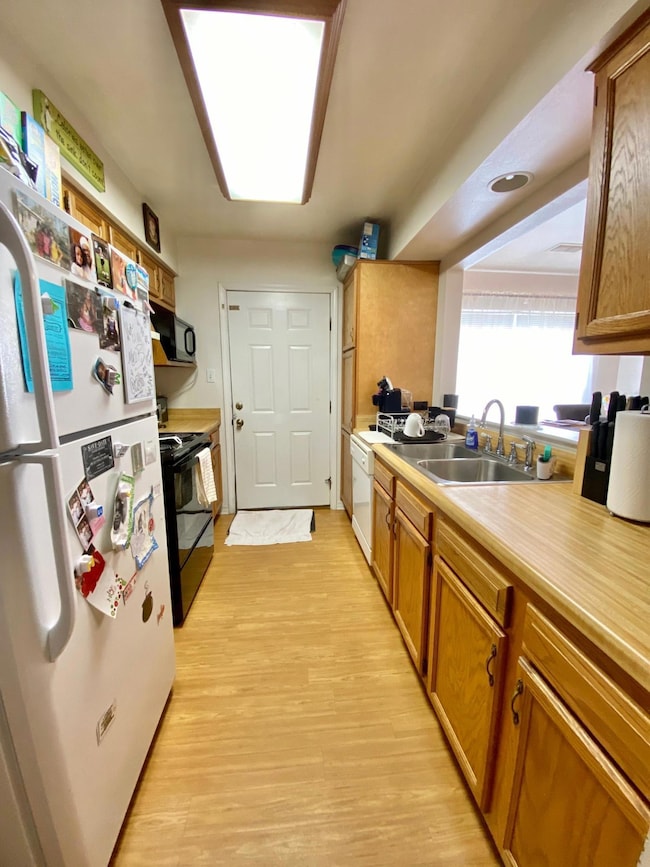 407 Citizen St, Bay Saint Louis, MS 39520 - photo 4