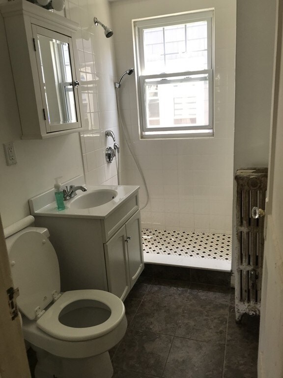 8 Granfield Ave, Roslindale, MA 02131 - photo 3