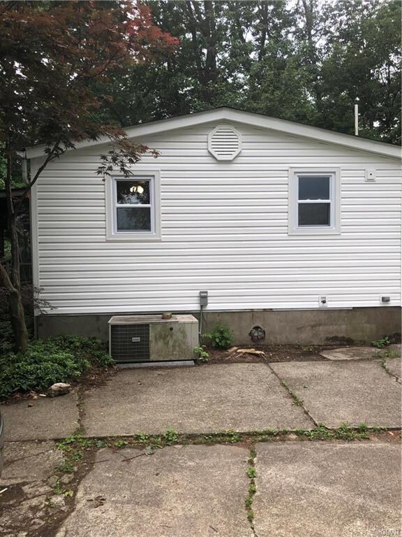 5614 Sherwood Dr, Easton, PA 18040 - photo 5