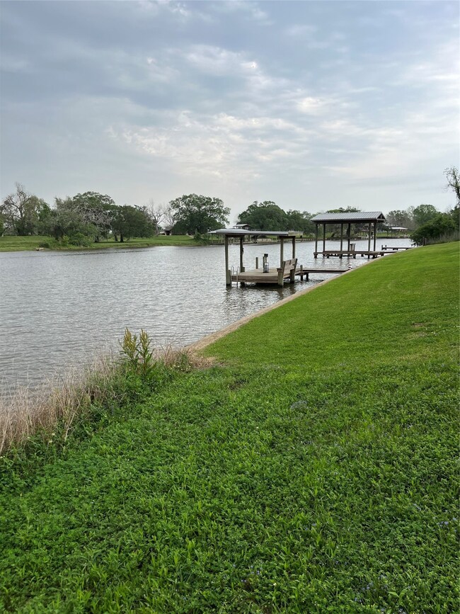 1175 Riverview Ranch Dr, Brazoria, TX 77422 - photo 2