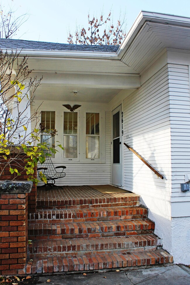 Front of House Entry