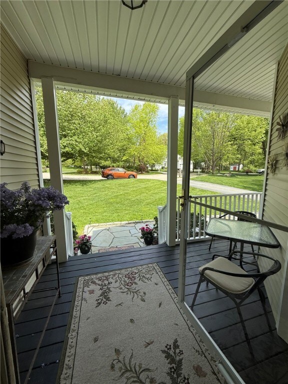 36 Jasmine Cir, Saunderstown, RI 02874 - photo 4