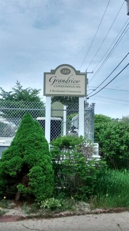 189 E Grand Ave unit 109, Old Orchard Beach, ME 04064 - photo 3