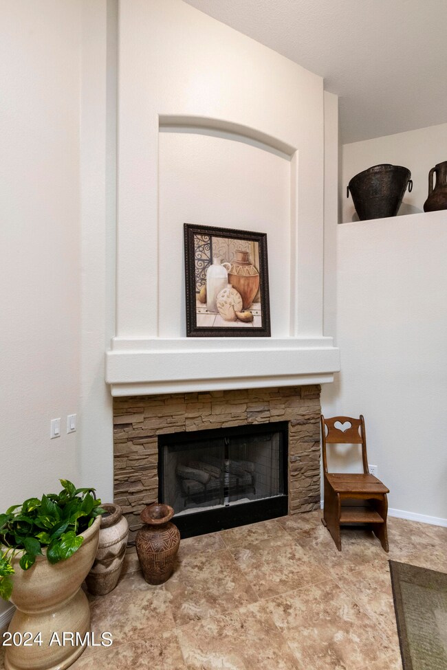 3875 E Vaughn Ave unit 2B, Gilbert, AZ 85234 - photo 3