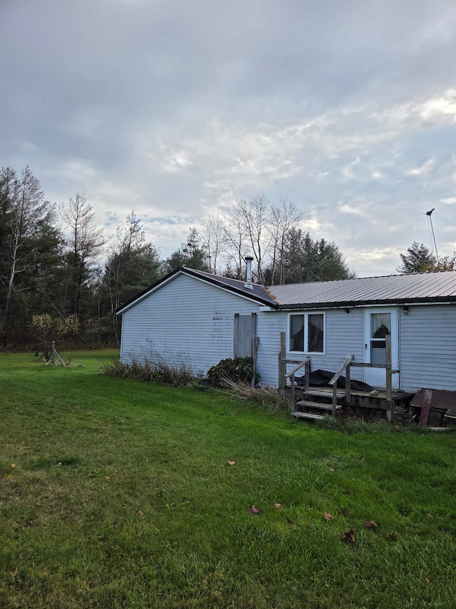 6869 E Jordan Rd, Mount Pleasant, MI 48858 - photo 6