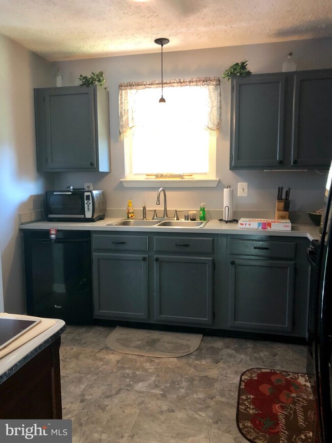 711 Clover Valley Ct, Edgewood, MD 21040 - photo 6