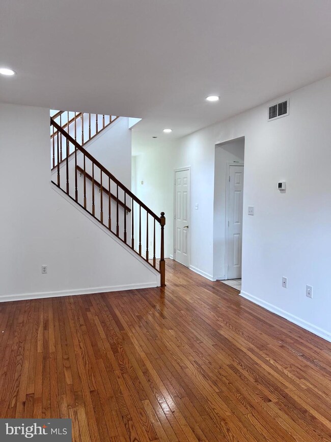 137 N Katrin Cir, New Castle, DE 19720 - photo 5