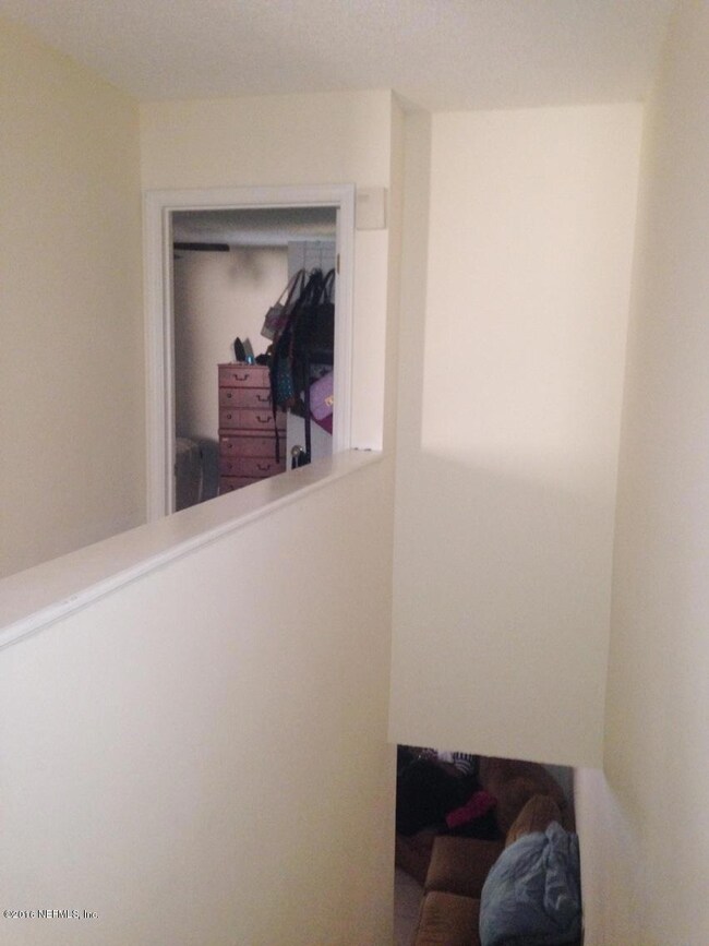 4526 Melissa Ct W, Jacksonville, FL 32210 - photo 7