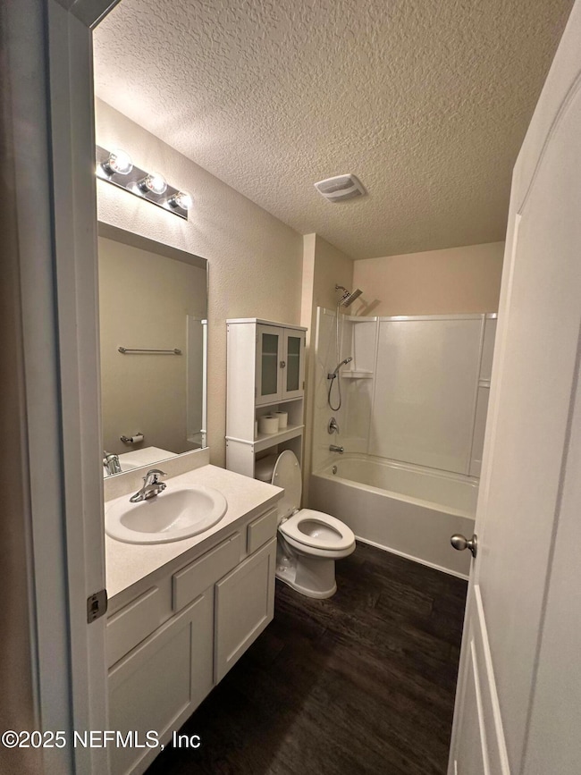Lawton pl hall bath