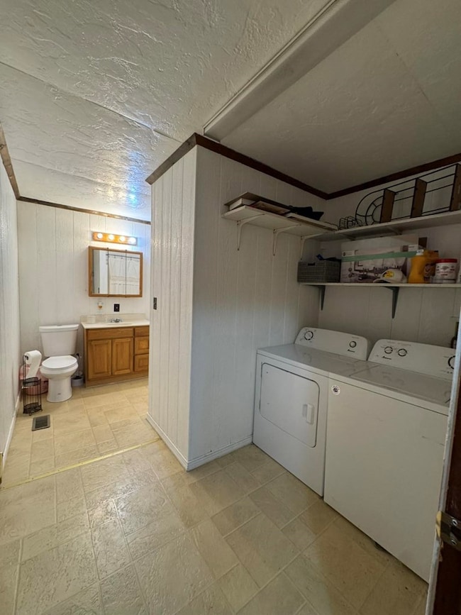 214 E 6th St, Milan, MO 63556 - photo 5