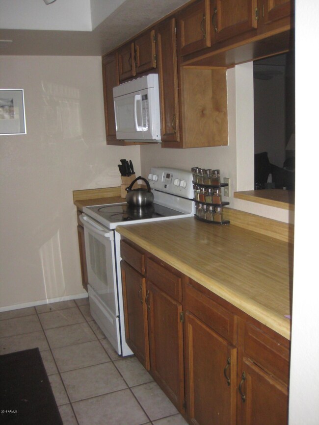 Condo 003