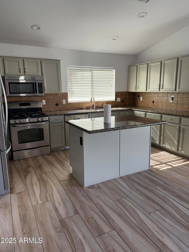 580 N Danyell Ct, Chandler, AZ 85225 - photo 3