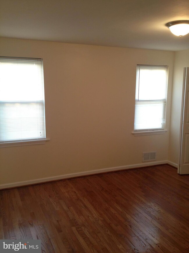 4011 Elmora Ave, Baltimore, MD 21213 - photo 3