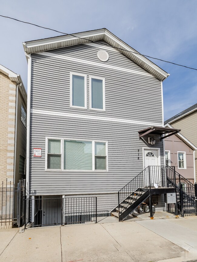 712 N Willard Ct unit CH, Chicago, IL 60642 - photo 2