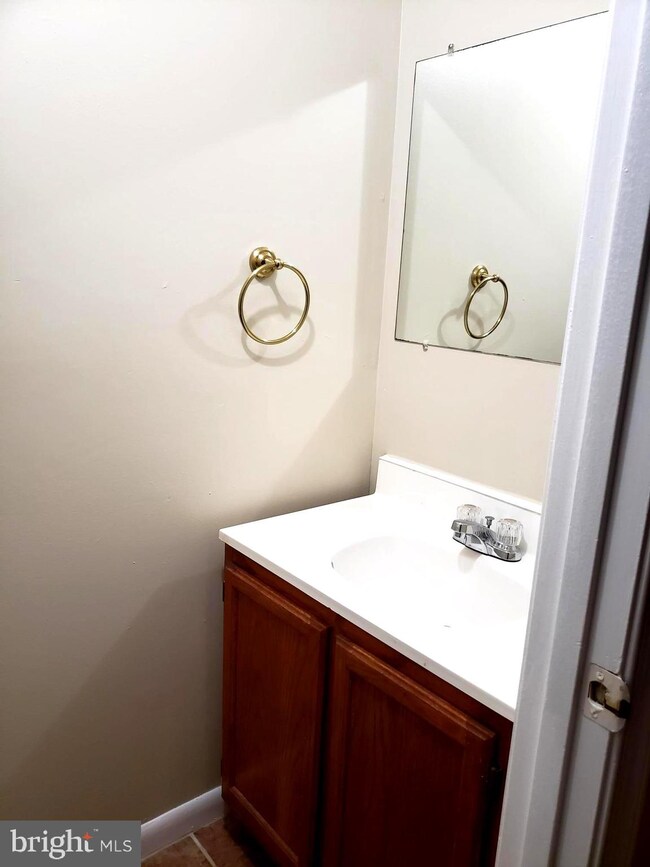 917 Newington Ct, Capitol Heights, MD 20743 - photo 3