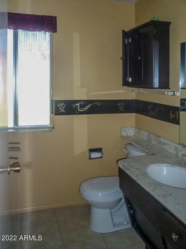 10418N106thAve_MBth-1